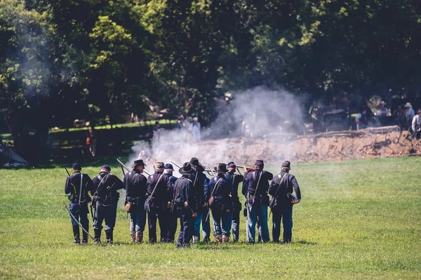 Soldados Atirando Durante Show Militar Reconstituição Guerra Civil Cidade Jackson — Fotografia de Stock