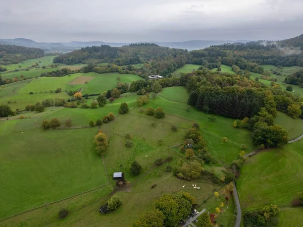 Una Toma Aérea Hermoso Campo Con Bosque Verde Fondo Odenwald —  Fotos de Stock