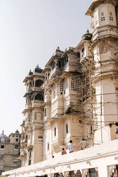 Eine Vertikale Aufnahme Des Außenbereichs Des City Palace Komplexes Udaipur — Stockfoto