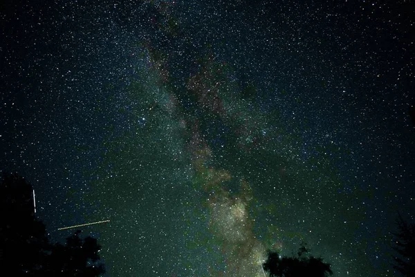 Ein Malerischer Blick Auf Einen Faszinierenden Sternenhimmel Der Nacht — Stockfoto
