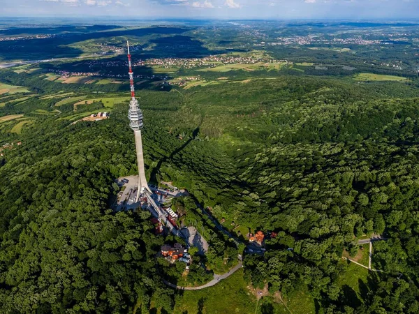 Una Vista Aérea Torre Avala Montaña Avala Belgrado Serbia —  Fotos de Stock