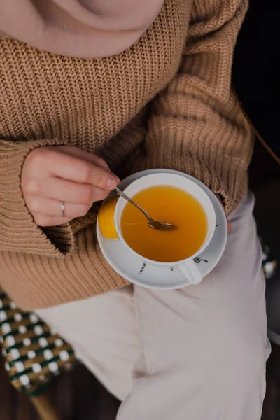 Vertical Shot Female Hand Stirring Her Tea Sitting Cafe — Stock Photo, Image