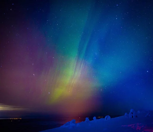 Aurora Borealis Известная Norther Lights Playing Vivid Colors Lofoten Islands — стоковое фото