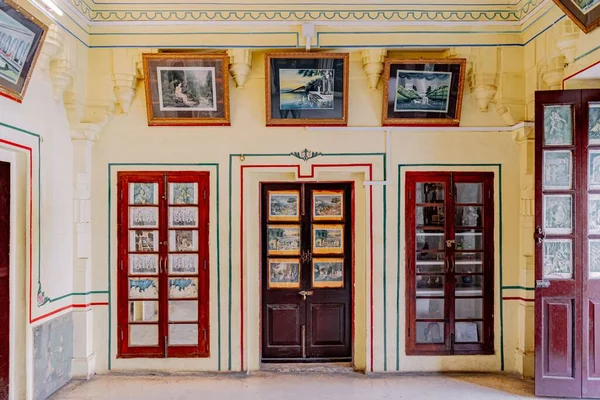 Εσωτερικό Ενός Ιστορικού Όμορφου Παλατιού Στην Udaipur Rajasthan Ινδία — Φωτογραφία Αρχείου