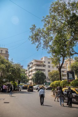 Kasabadaki insanların dikey görüntüsü.