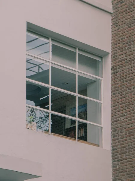 Arjantin Deki Bir Pencereden Bir Çalışma Ofisinin Dikey Çekimi — Stok fotoğraf