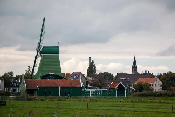 Väderkvarnar Och Trähus Zaanse Schans Zaanstad Nederländerna — Stockfoto