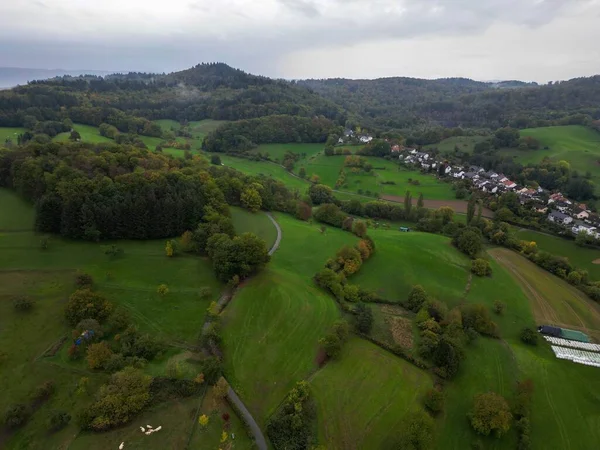 Letecký Snímek Města Heppenheim Německu Obklopeného Kopci Zelenými Lesy — Stock fotografie