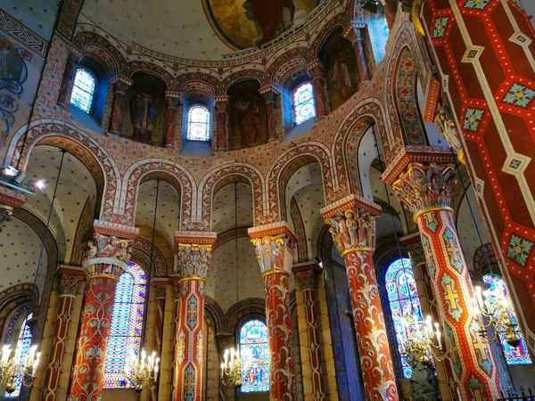 Interno Della Chiesa Romanica Abbatiale Saint Austremoine Issoire Francia — Foto Stock