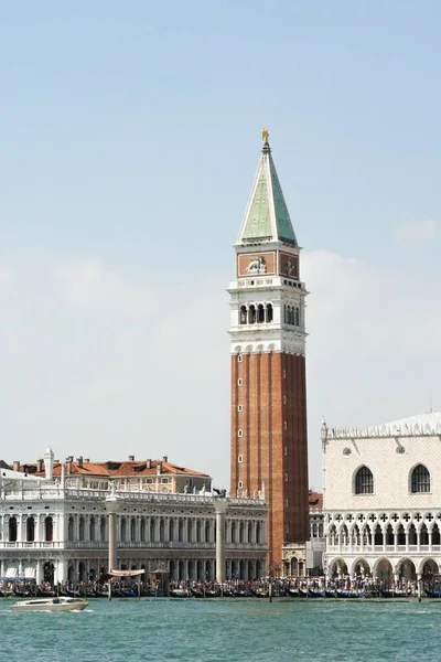 Célèbre Campanile Saint Marc Dans Ville Venise Italie — Photo