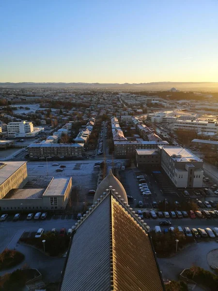 Vertikal Bild Reykjavik Stadsbilden Island Med Klar Solnedgång Himmel Bakgrunden — Stockfoto