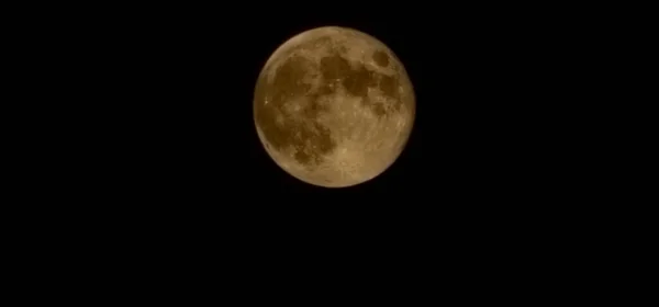 Une Belle Vue Une Pleine Lune Sur Fond Ciel Noir — Photo
