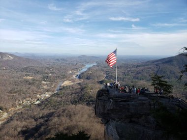 Kuzey Carolina, ABD 'deki baca kaya eyalet parkının hava görüntüsü.