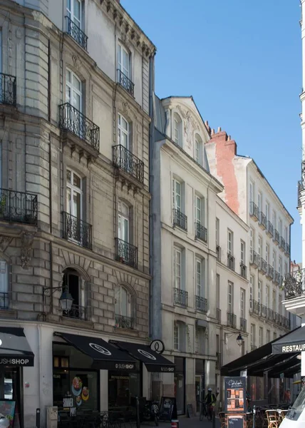 Vertical Shot Beautiful Buildings Streets Nantes France Sunny Day — Stock Photo, Image