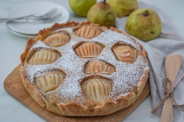 Closeup Shot Freshly Baked Delicious Pear Pie Powdered Sugar — Stock Photo, Image