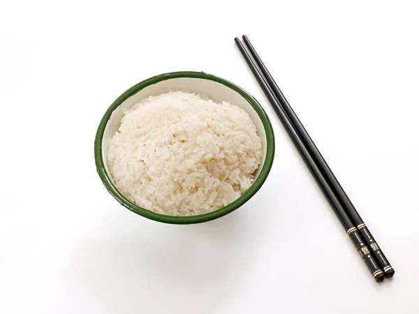 Detailní Záběr Vařené Rýže Misce Hůlkami Bílém Stole — Stock fotografie