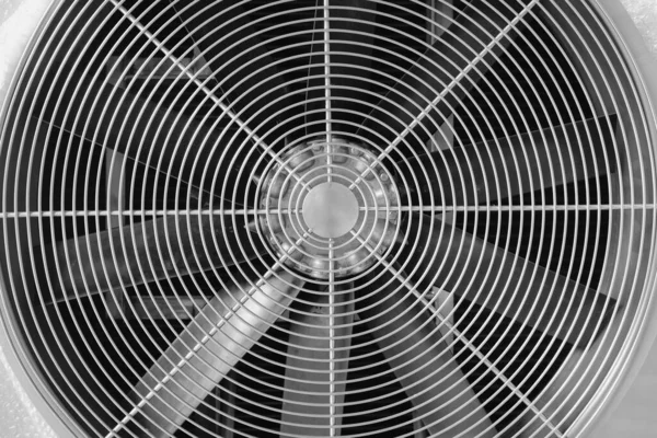 Крупный План Деталей Промышленном Вентиляторе Охлаждения — стоковое фото