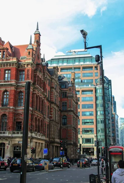 英国伦敦一条街道的垂直截图 — 图库照片