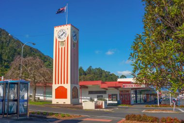 Yeni Zelanda 'nın Waikato şehrinde bir saat kulesi, Te Aroha