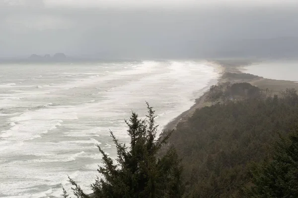 Una Toma Aérea Playa Cape Lookout Frente Mar Ondulado Tiempo — Foto de Stock