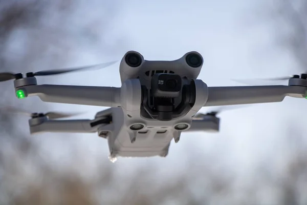 Veduta Aerea Drone Che Vola Registra Filmati Una Giornata Soleggiata — Foto Stock