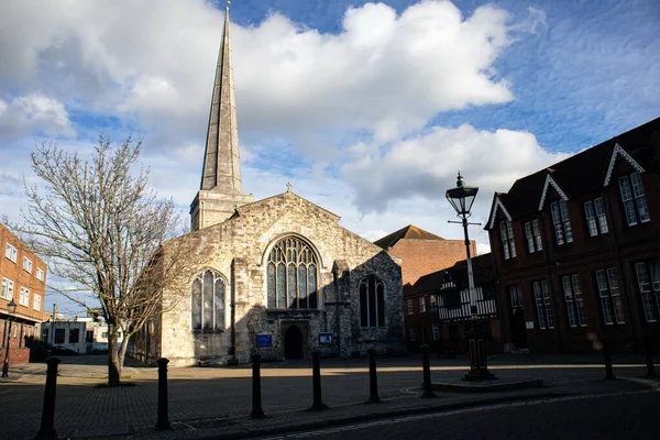 Uma Vista Baixo Ângulo Uma Igreja Southampton Reino Unido — Fotografia de Stock