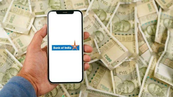 Cep Telefonu Ekranında Bank India Veya Boi Izole Edilmiş Arkaplan — Stok fotoğraf