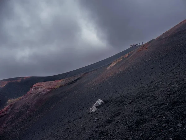 Una Vista Panorámica Los Cráteres Silvestri Volcán Etna Bajo Cielo — Foto de Stock