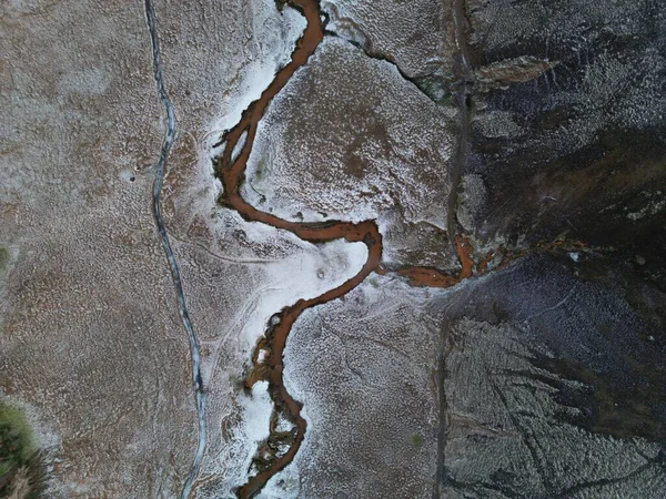 Vue Aérienne Une Rivière Dans Vallée Enneigée Reykjadalur Islande — Photo