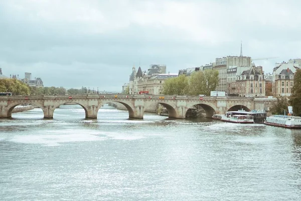 Most Přes Řeku Seinu Paříži Francie — Stock fotografie