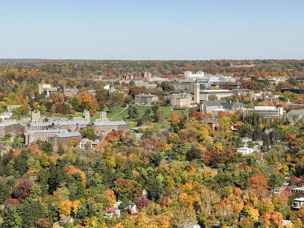 Pozdě Odpoledne Letecký Podzimní Snímek Okolí Města Ithaky Usa — Stock fotografie