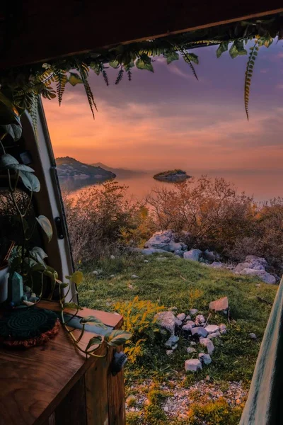 Vertical Shot Sea Sunset View Hut — Stock Photo, Image