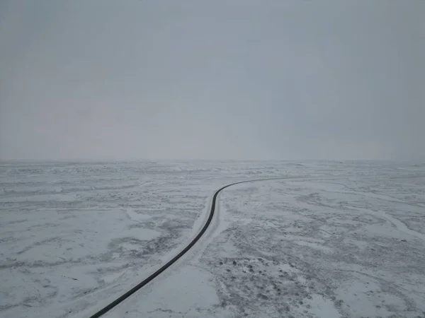 Kır Yolu Olan Karla Kaplı Bir Yerin Havadan Görünüşü Zlanda — Stok fotoğraf