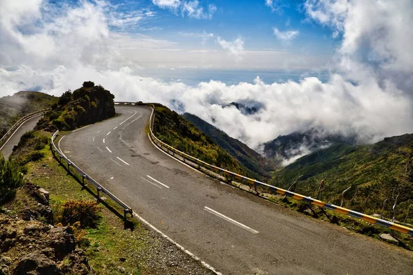 Scenic View Road Top Evergreen Mountain Cloudy Sky Madeira Portugal — Stock Photo, Image