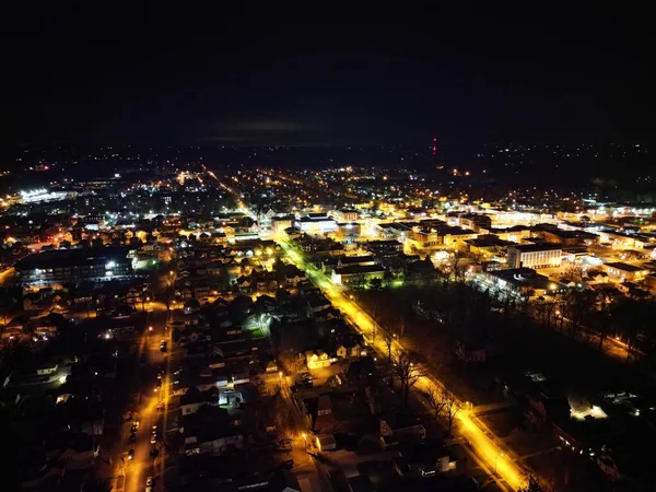 Una Vista Aérea Del Paisaje Urbano Rodeado Edificios Noche — Foto de Stock