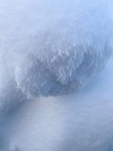 Tiro Close Vertical Uma Textura Uma Bola Neve — Fotografia de Stock