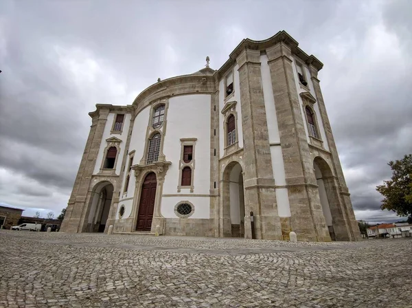 Niski Kąt Ujęcia Sanktuarium Pana Kamiennego Kościoła Katolickiego Obidos Portugalia — Zdjęcie stockowe