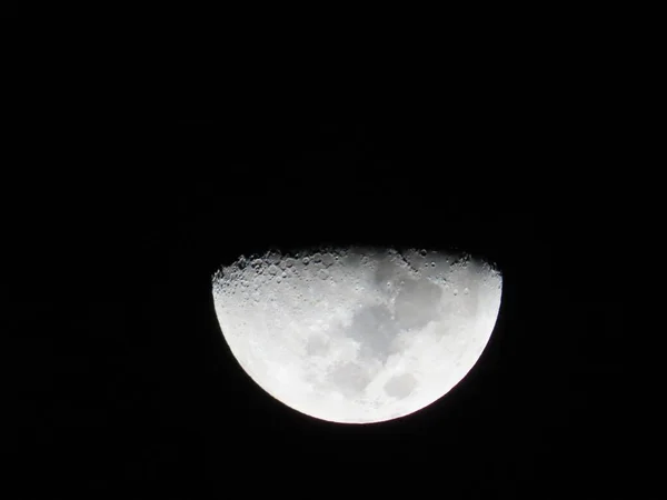 Primo Piano Della Luna Nel Cielo Notturno Nero Durante Fase — Foto Stock
