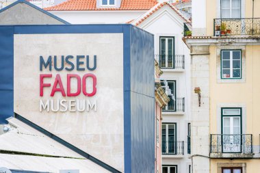 Terreiro, Lizbon 'daki Paco tarihi feribot terminali binasını yapıyor.