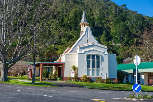 Pohled Anglikánský Kostel Marka Aroze Slunci Stromy Pozadí Waikato Nový — Stock fotografie