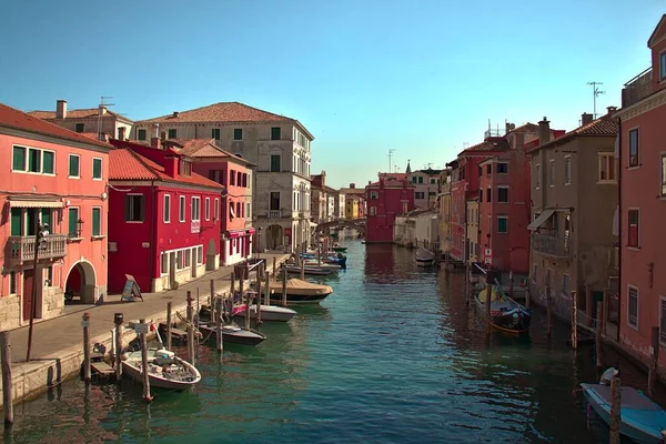 Die Gondeln Canal Grande Zwischen Den Gebäuden Venedig Italien — Stockfoto
