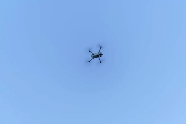 Drone Vlucht Met Blauwe Lucht Kopieer Ruimte — Stockfoto