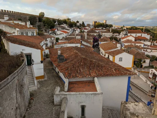 Paisagem Urbana Óbidos Com Casas Com Telhados Vermelhos Tijolo Sob — Fotografia de Stock