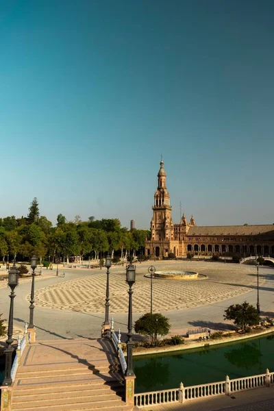 Ένα Κάθετο Πλάνο Της Plaza Espana Στη Σεβίλλη Της Ισπανίας — Φωτογραφία Αρχείου