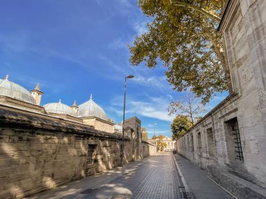 İstanbul, Türkiye 'deki antik binaların düşük açılı görüntüsü