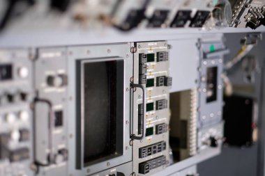 Sintra Portekiz 'deki hava müzesinde bir uçağın eski yapılarının ve parçalarının yakın plan çekimi..