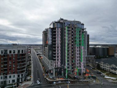 Yeni bir apartman inşaatı