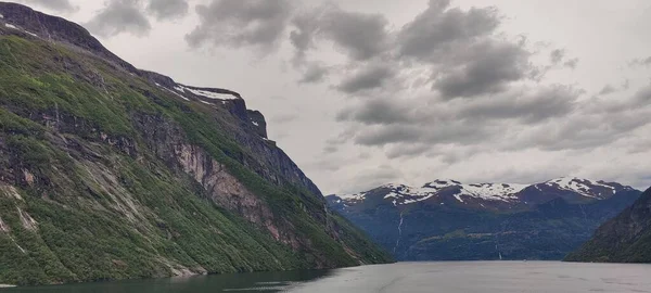 Scenic View Geirangerfjord Fjord Akerneset Mountains Cloudy Sky Sunnmore Norway — Stock Photo, Image