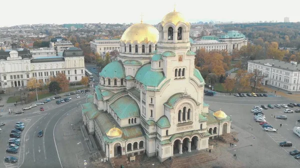 ブルガリアのソフィアにある聖アレクサンダー ネフスキー大聖堂の美しい景色 — ストック写真