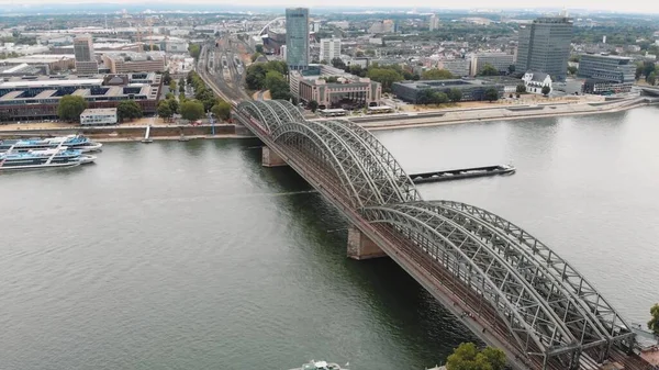 Una Vista Aérea Del Puente Hohenzollern Río Rin Colonia Alemania — Foto de Stock